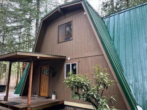 64924 E Sandy River Ln, Rhododendron, OR 97049