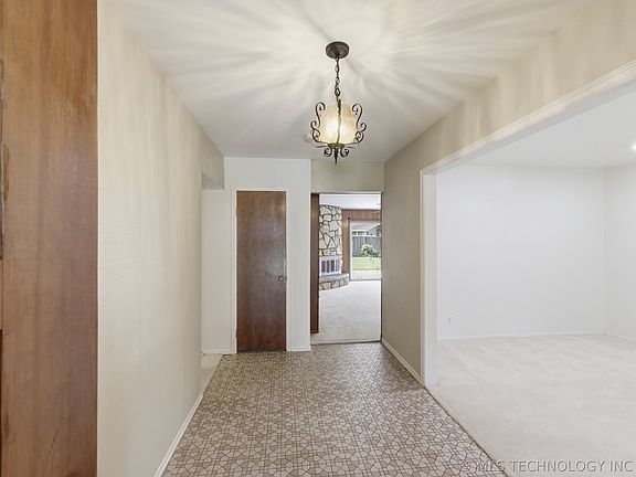 4th image of 6828 E 47th St