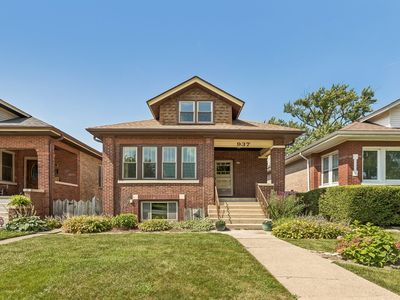 937 N Harvey Ave, Oak Park, IL, 60302