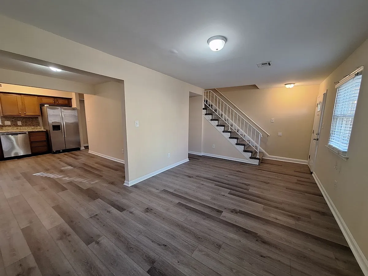 Building Photo - 408 Savage Dr #A