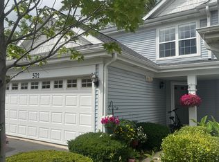 572 Jennifer Cir, Mundelein, IL 60060
