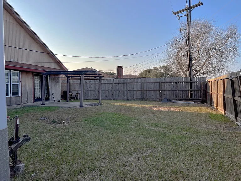 3122 Crest Colony Ln — Photo 10