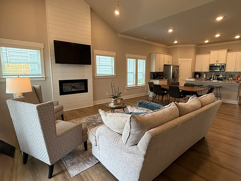2093 Firelight Way — Photo 11