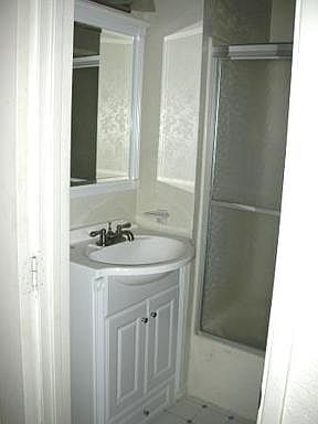 5th image of 714 Curtola Pkwy APT B