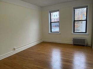 32-76 42nd St #B1, Astoria, NY 11103