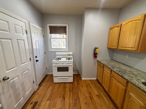 166 Wilkinson Ave, Jersey City, NJ