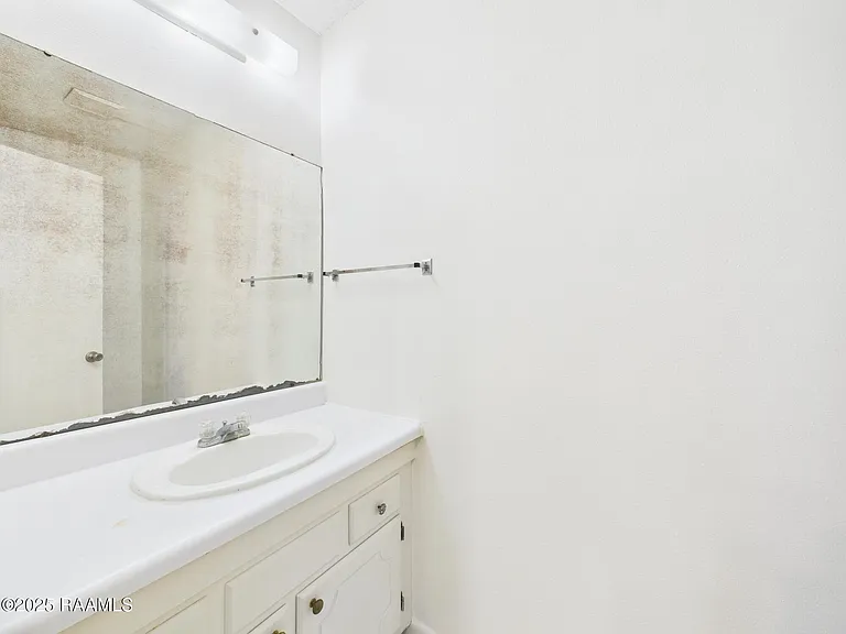 201 Fox Run Ave #1 — Photo 13