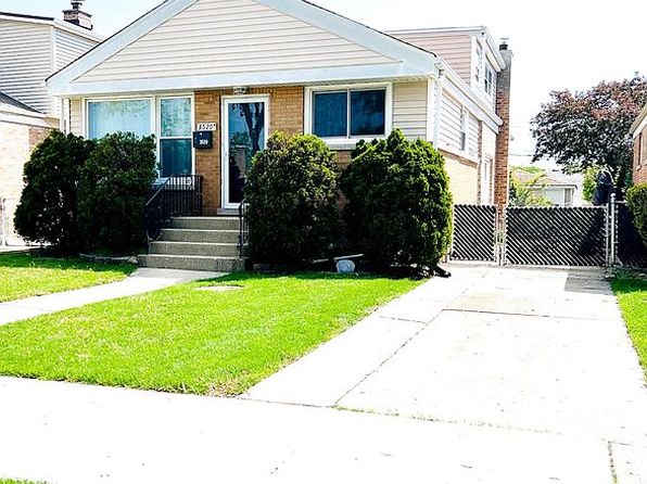 3529 George St