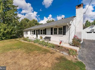 127 Culbertson Run Rd, Downingtown, PA 19335