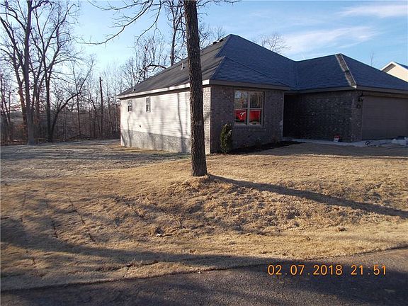 3rd image of 4 Lockerbie Cir