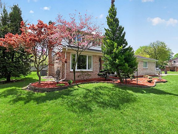 3rd image of 42231 Ladywood Dr