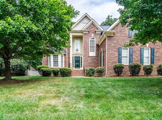 3415 Twelve Oaks Pl, Charlotte, NC 28270