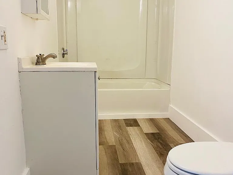 Unit Photo