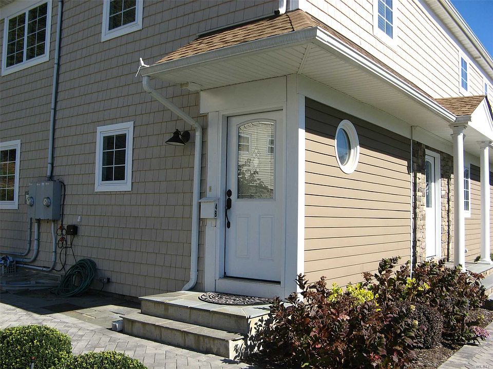 1st image of 4 Lee Gray Ct