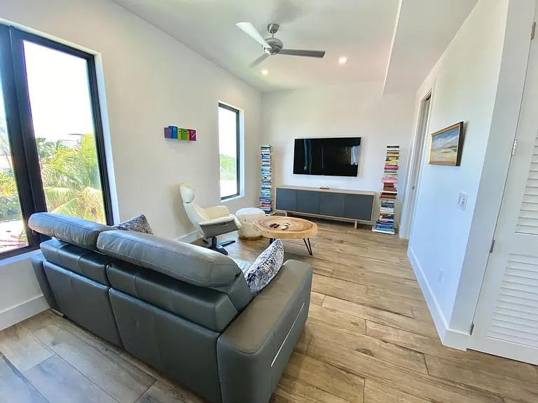 348 Balboa St — Photo 58