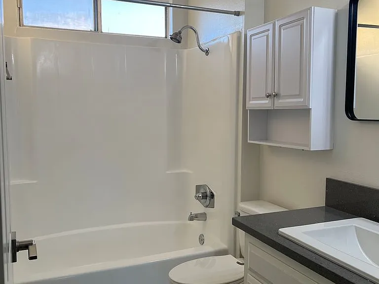 Arrowhead Apartments — Photo 31