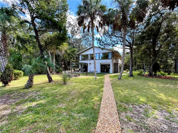 11163 W Bougainvillea Ct, Homosassa, FL 34448