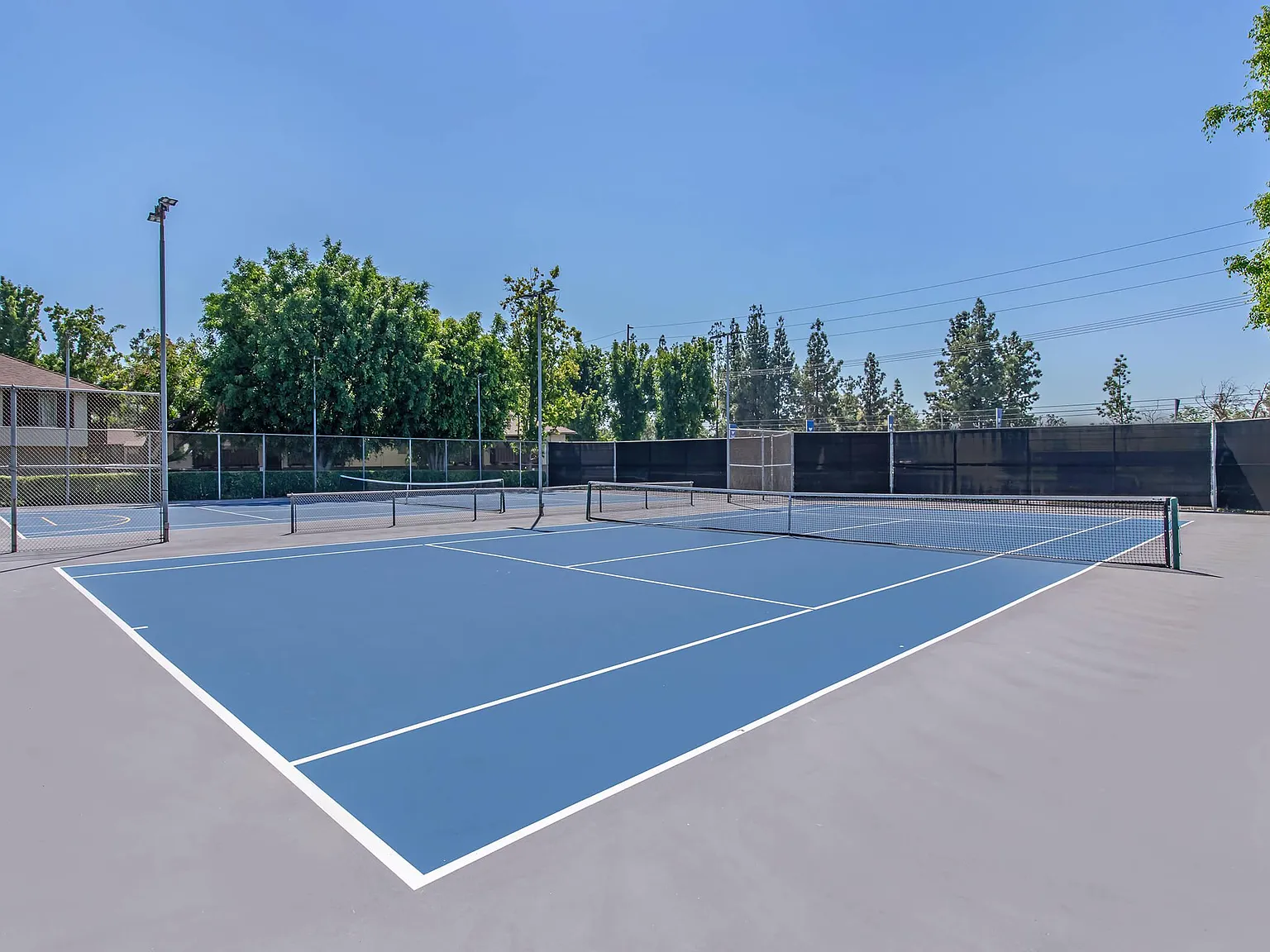Country Hills Apartment Homes — Photo 3