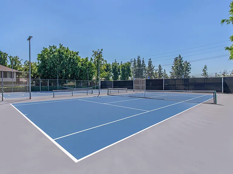 Country Hills Apartment Homes — Photo 3