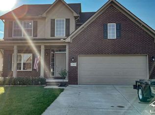 17457 Sunny Crest Dr, Romulus, MI