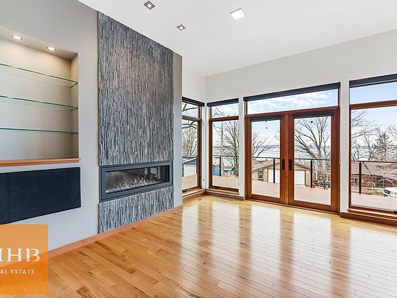 4th image of 6123 Overlook Dr