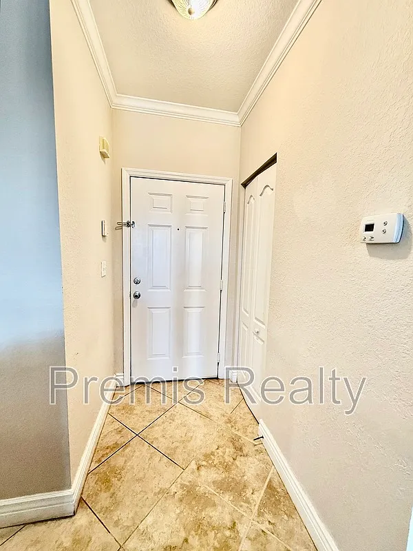 1 bed, 1.0 bath, 890 sqft, $1,795 — Photo 4