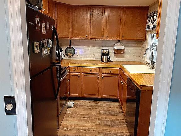 2nd image of 1800 E Graves Ave #165