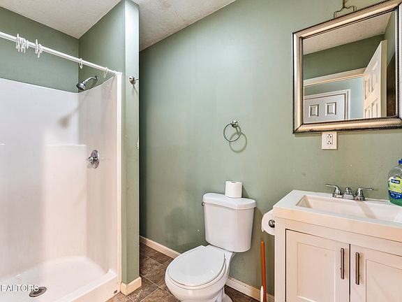 5th image of 965 Malone Rd