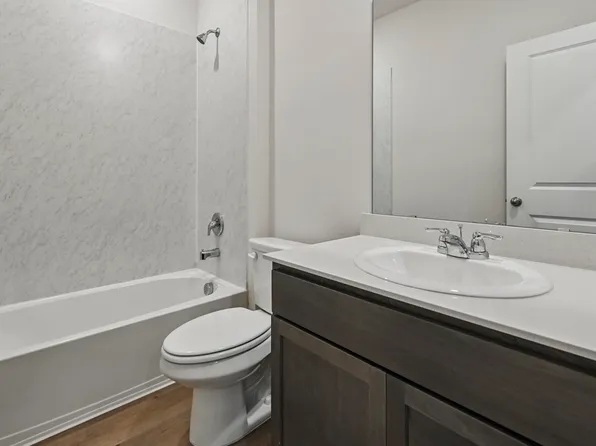 4607 Enclave Dr, Sanger, TX 76266