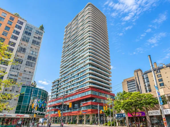280 Dundas St W, Toronto, ON
