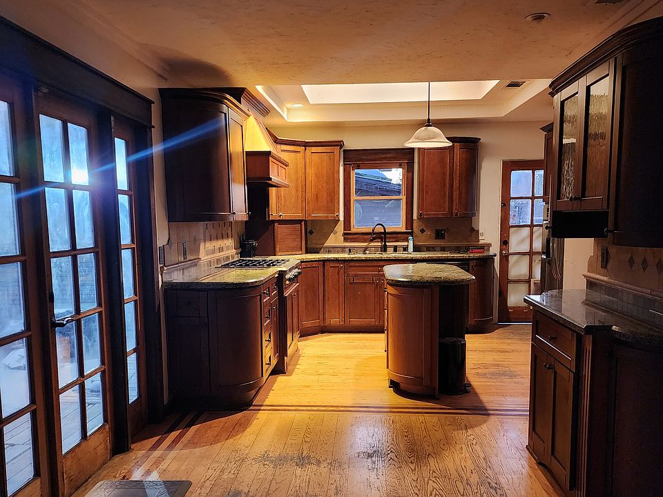 1st image of 4844 Bancroft St