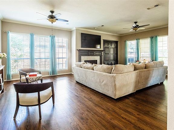 4th image of 2033 Whitney Ln
