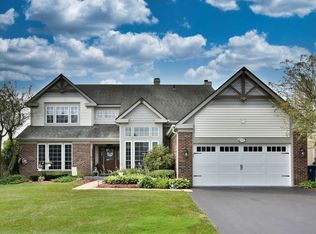 223 Sangamon Ct, Bartlett, IL