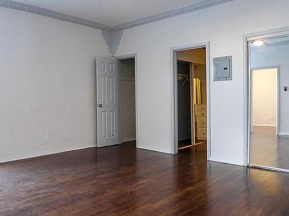 3rd image of 808 S Hobart Blvd APT 108