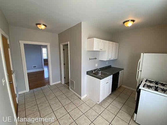 2nd image of 4984 Odell St Unit 2E