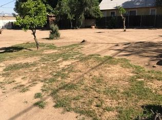 2977 E La Cadena Dr, Riverside, CA 92507