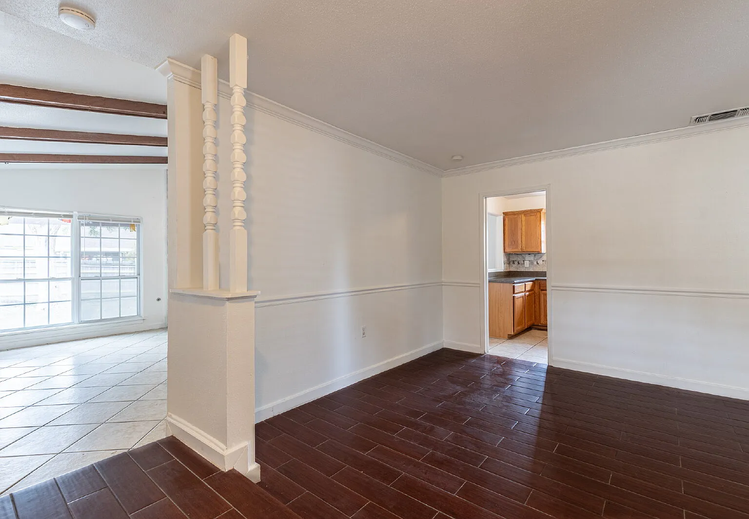 3 bed, 2.0 bath, 1499 sqft, $1,700 — Photo 4