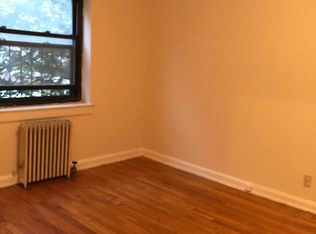 261 Bay 17th St APT 3C, Brooklyn, NY 11214