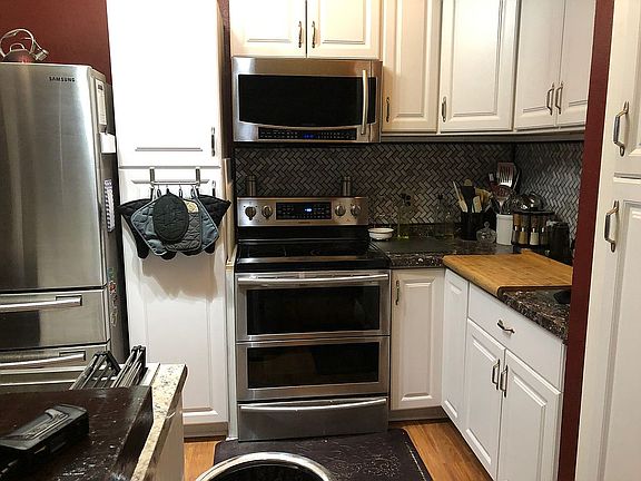4th image of 7408 Southwind Ct