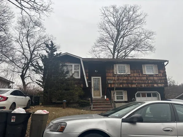 125 Idalroy Trl, Hopatcong, NJ 07843