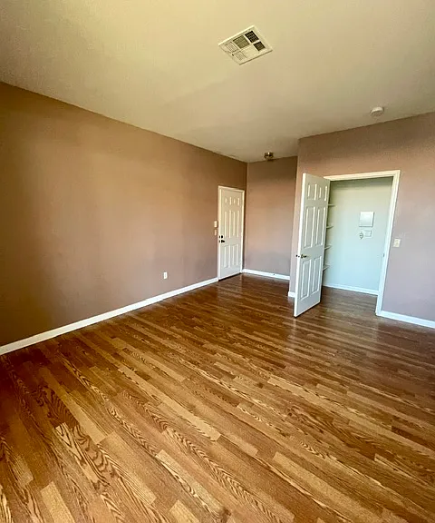 231 W Horizon Ridge Pkwy #2813 — Photo 5
