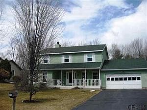 1st image of 18 Carlyle Ct