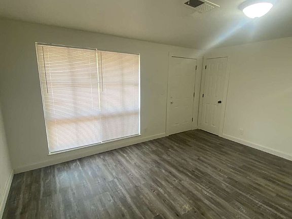 4th image of 2706 W 26th Ave