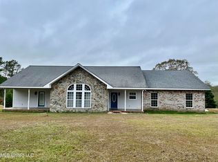 15 Rawls Rd, Perkinston, MS 39573