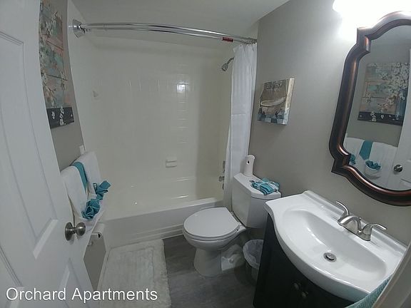 4th image of 500 Shalter Ave APT A306