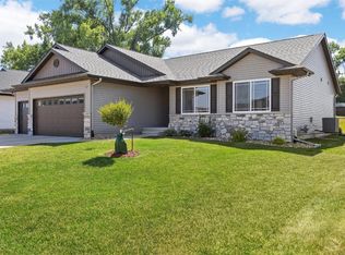 2508 Snapdragon Cir SW, Cedar Rapids, IA 52404