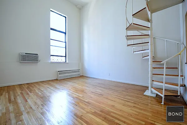 Rented by Bond New York | media 30