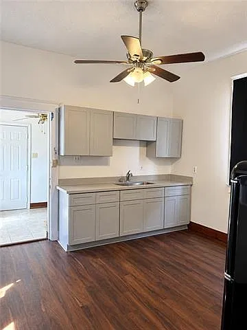 2 bed, 1.0 bath, 854 sqft, $1,200 — Photo 4