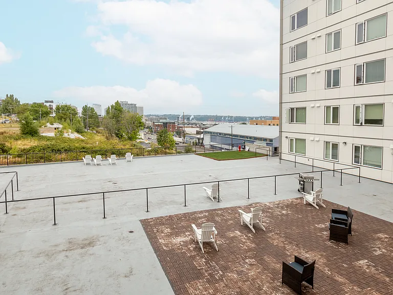 Jefferson Yards Apartments — Photo 29