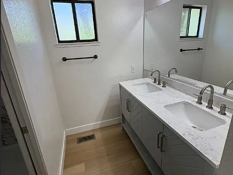 5870 Coyote Ridge Rd — Photo 13